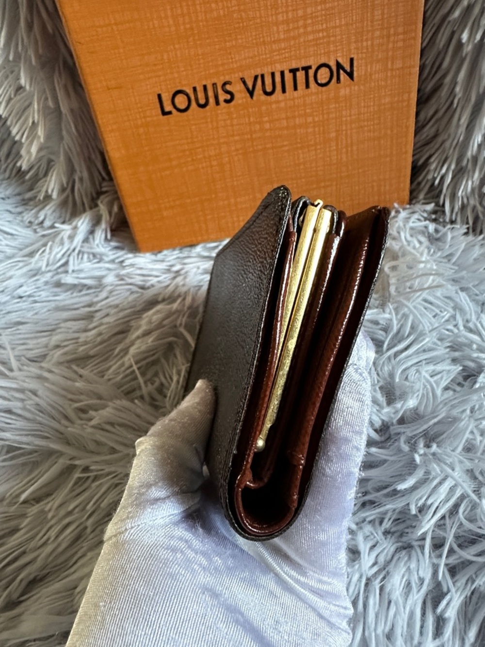 Louis Vuitton Monogram Canvas Small Snap Wallet - Brown/Gold Hardware - Picture 6 of 8